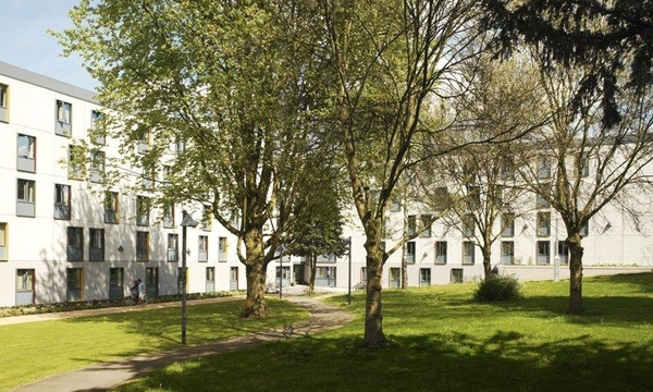 ROEHAMPTON UNIVERSITY - LONDRA RICHMOND